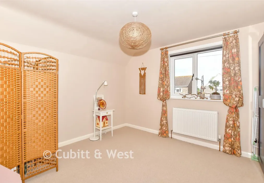 Bedroom 2 - Atherley Road, Hayling Island, Hampshire - Wards of Kent