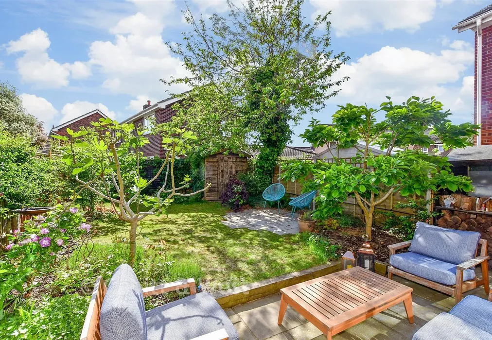 Rear Garden - Atherley Road, Hayling Island, Hampshire - Wards of Kent