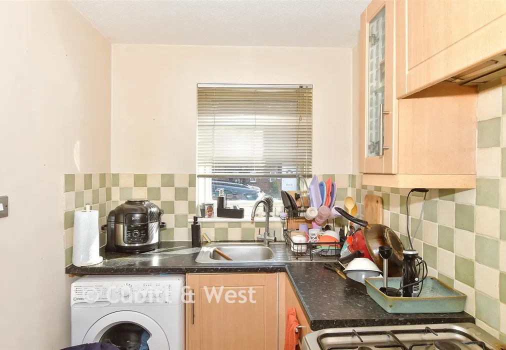 Kitchen - Hillingdale, Broadfield, West Sussex - Wards of Kent