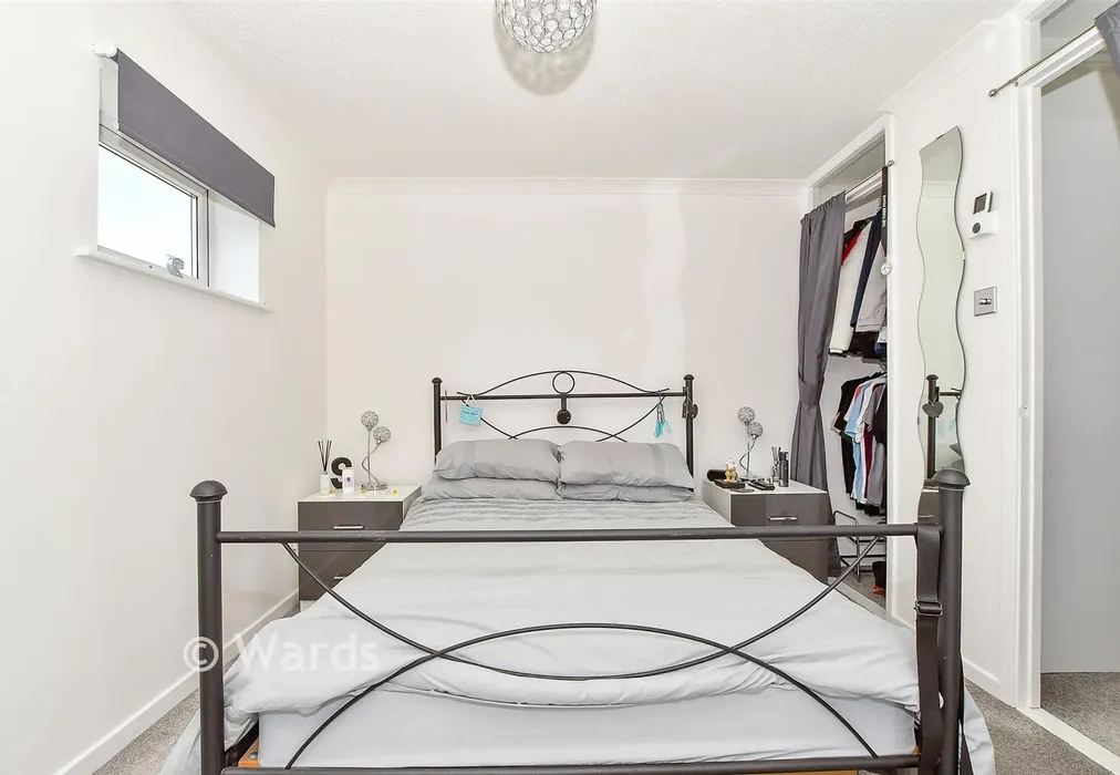 Bedroom - Poyntell Road, Staplehurst, Kent - Wards of Kent