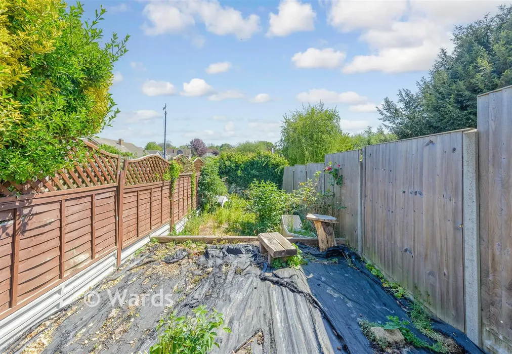Rear Garden - Borden Lane, Sittingbourne, Kent - Wards of Kent