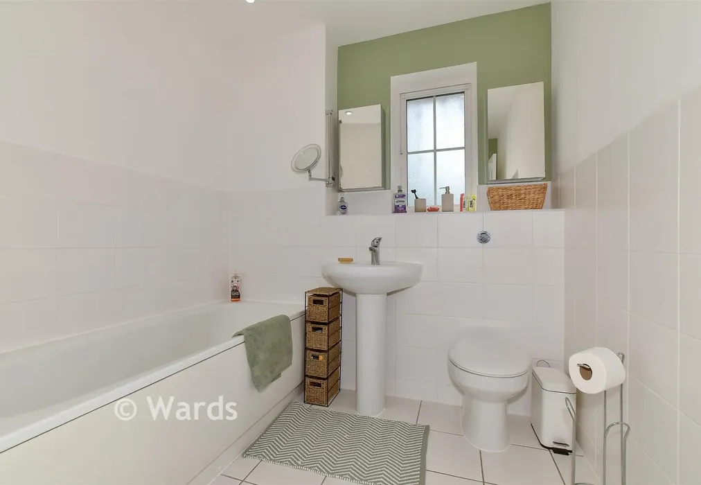 Bathroom - Bill Deedes Way, Aldington, Ashford, Kent - Wards of Kent
