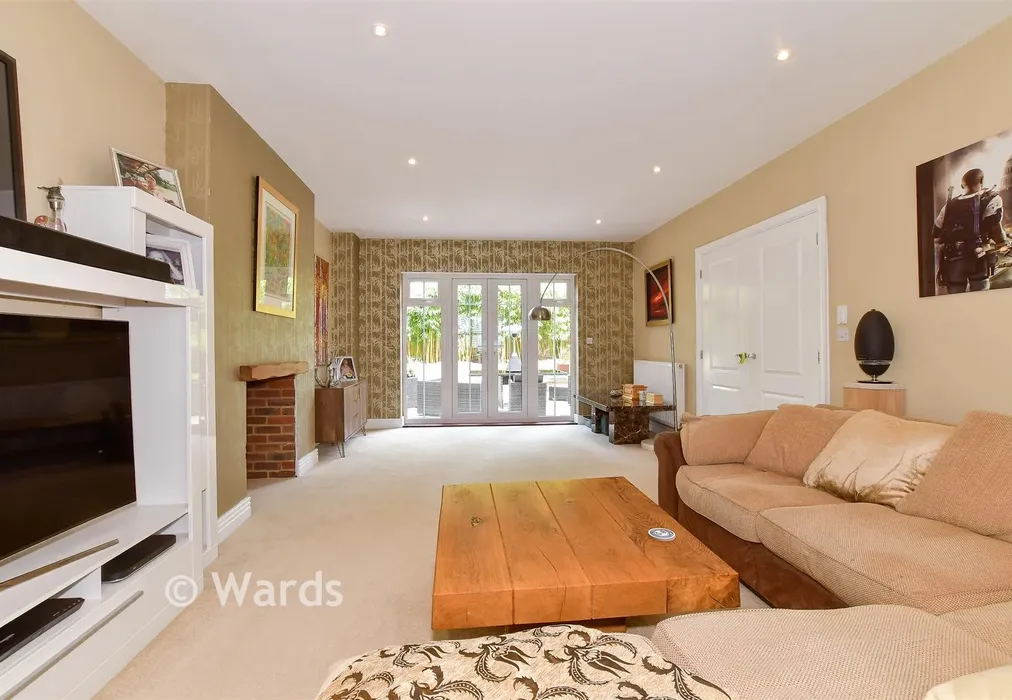Lounge - Bill Deedes Way, Aldington, Ashford, Kent - Wards of Kent