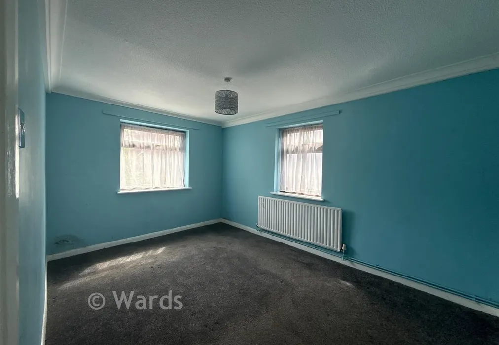 Bedroom 1 - Bobbing Hill, Bobbing, Kent - Wards of Kent