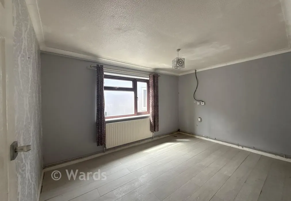 Bedroom 2 - Bobbing Hill, Bobbing, Kent - Wards of Kent