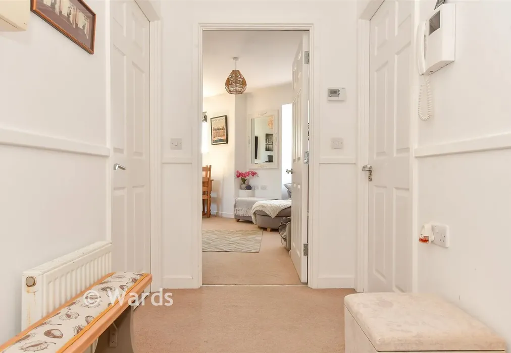 Internal Lifestyle Photograph - Palmer Drive, Hythe, Kent - Wards of Kent