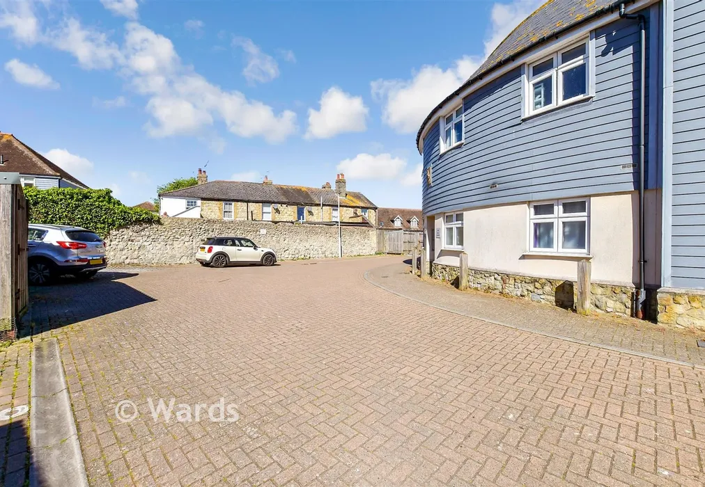 Driveway/Parking - Palmer Drive, Hythe, Kent - Wards of Kent