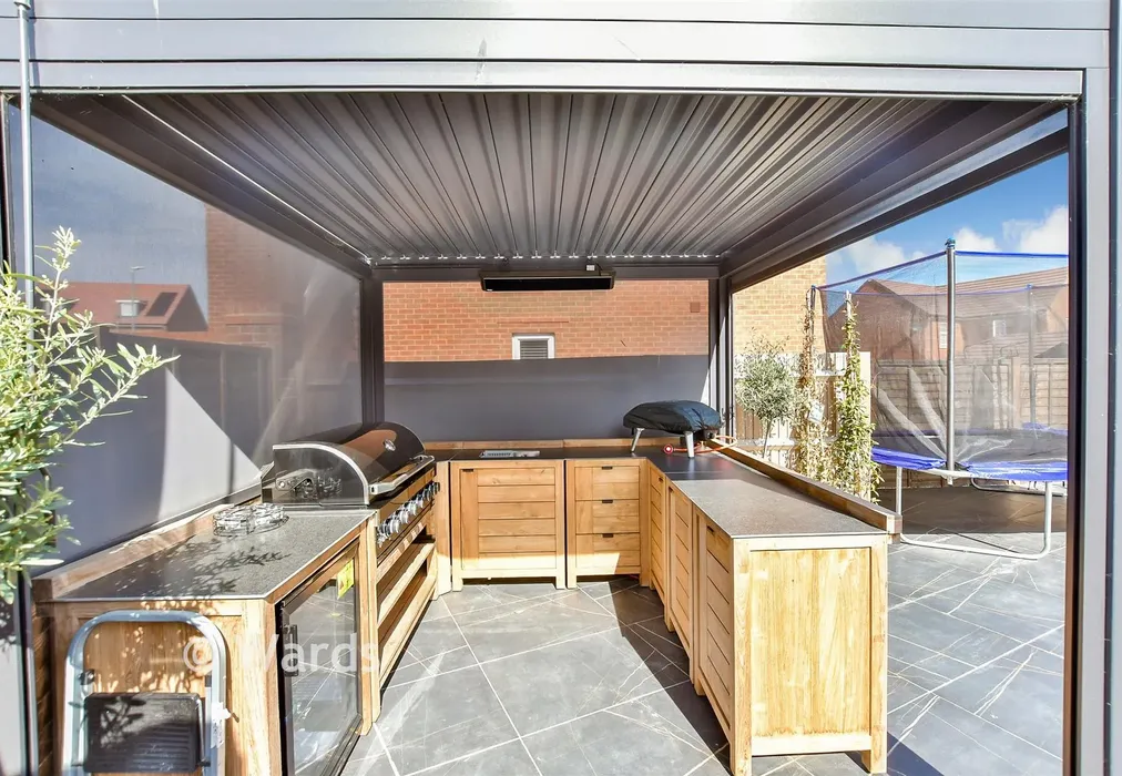 External Feature - Ashmeads Rise, Borden, Sittingbourne, Kent - Wards of Kent