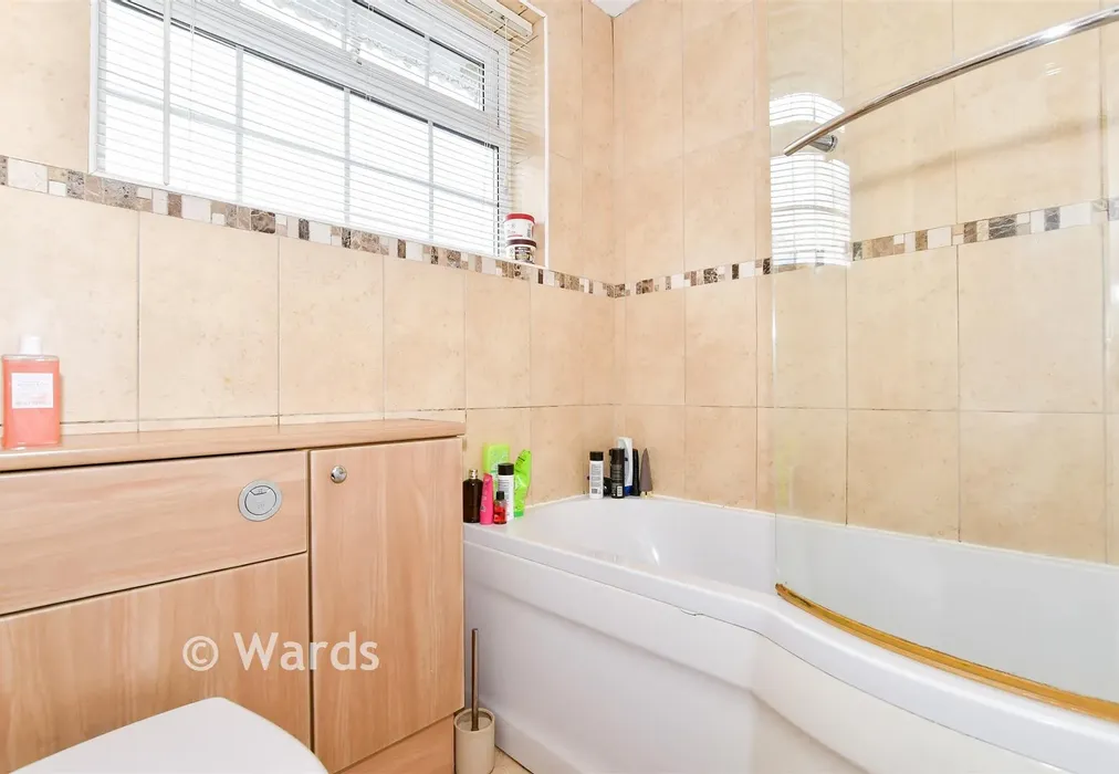 Bathroom - Whitebeam Drive, Coxheath, Maidstone, Kent - Wards of Kent