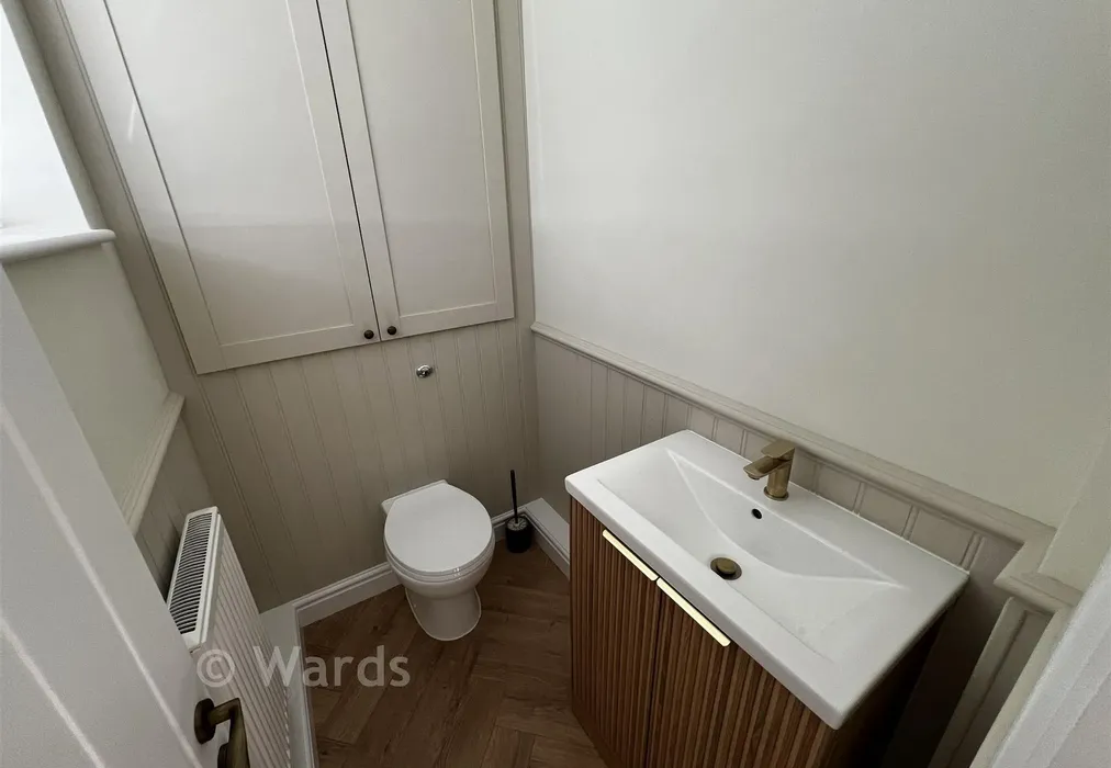 Cloakroom - Grampian Way, Downswood, Maidstone, Kent - Wards of Kent
