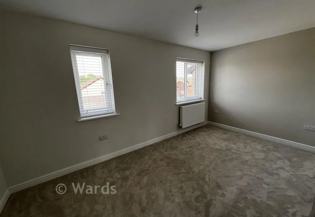 Bedroom 1 - Grampian Way, Downswood, Maidstone, Kent - Wards of Kent
