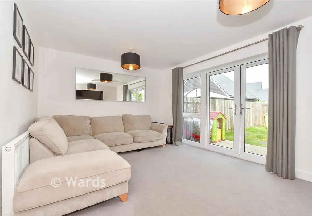 Lounge - Conningbrook Avenue, Kennington, Ashford, Kent - Wards of Kent