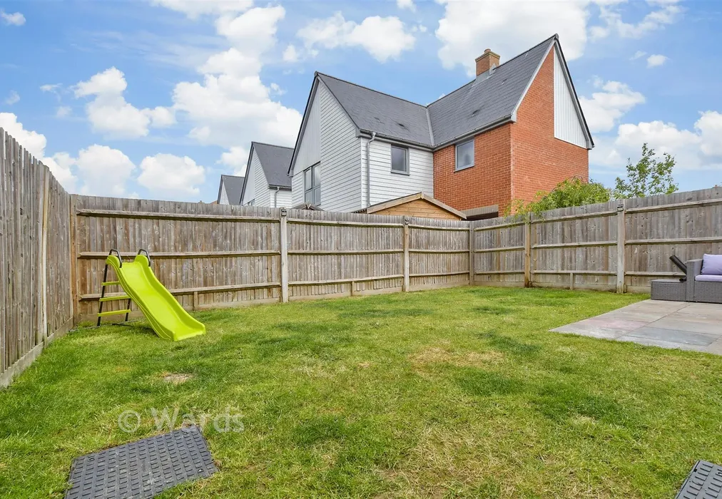 Rear Garden - Conningbrook Avenue, Kennington, Ashford, Kent - Wards of Kent