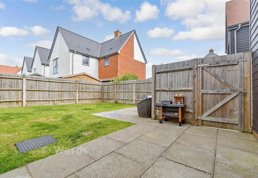 Patio / Decking - Conningbrook Avenue, Kennington, Ashford, Kent - Wards of Kent