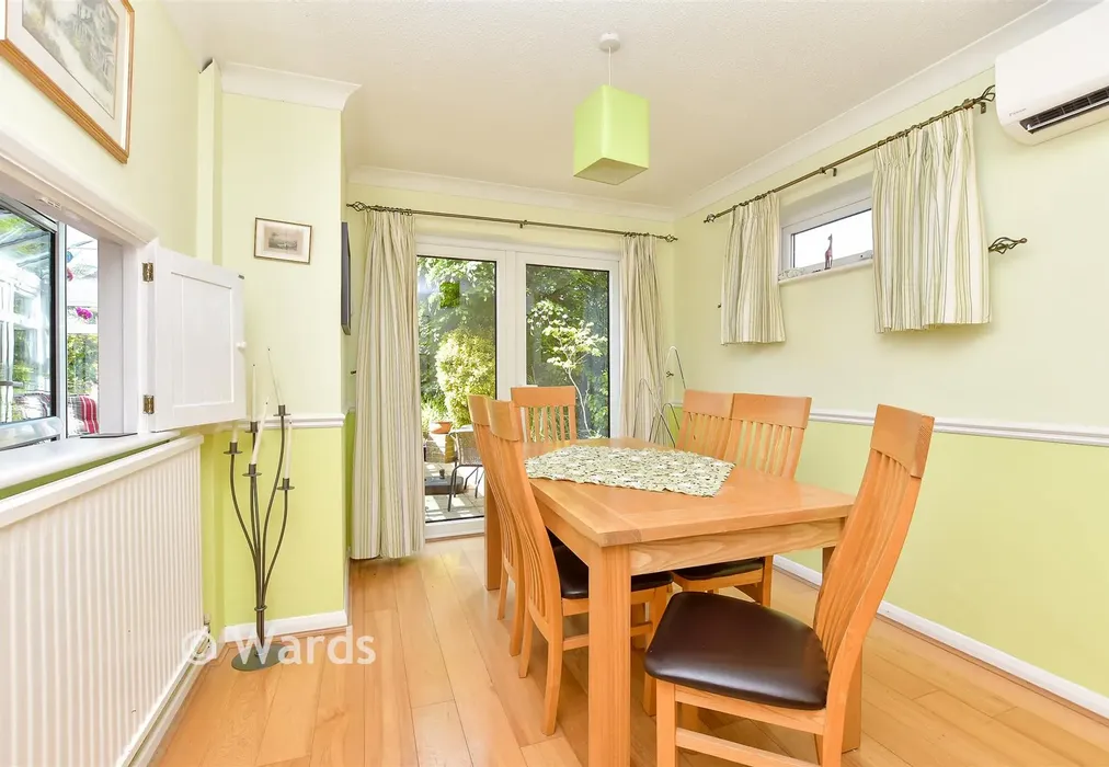 Dining Room - Horselees Road, Boughton-Under-Blean, Kent - Wards of Kent