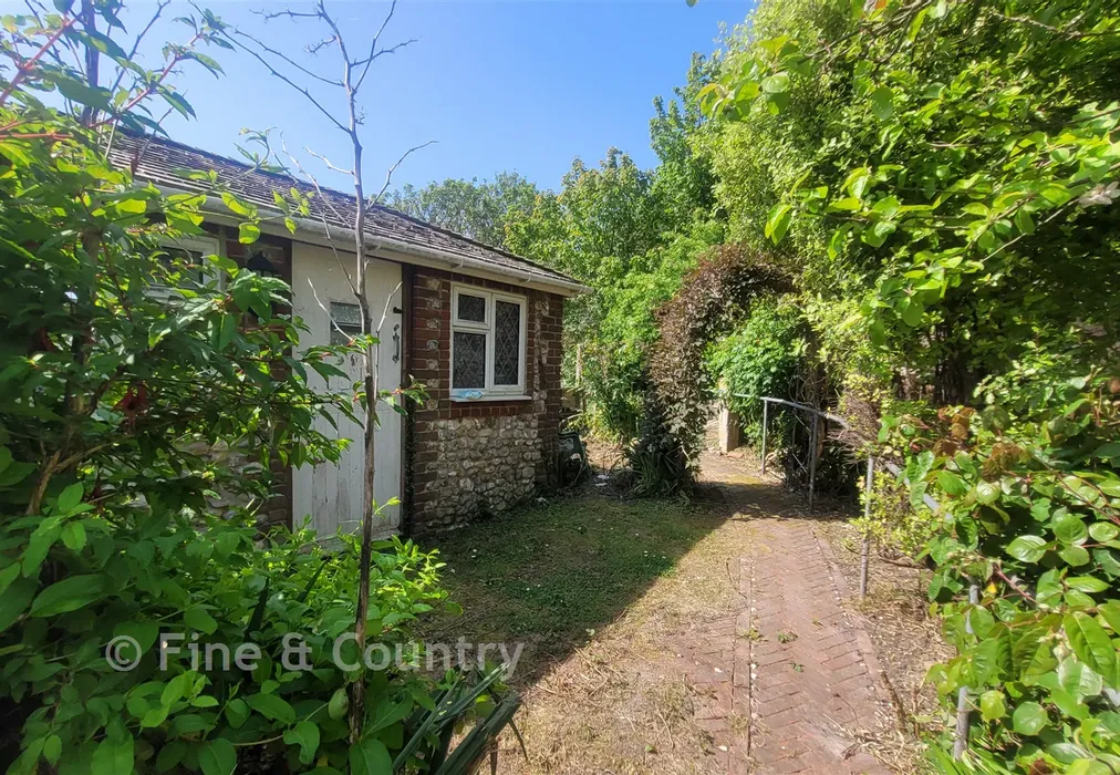 Side Elevation - The Cliff Path, Bonchurch, Ventnor, Isle of Wight - Wards of Kent