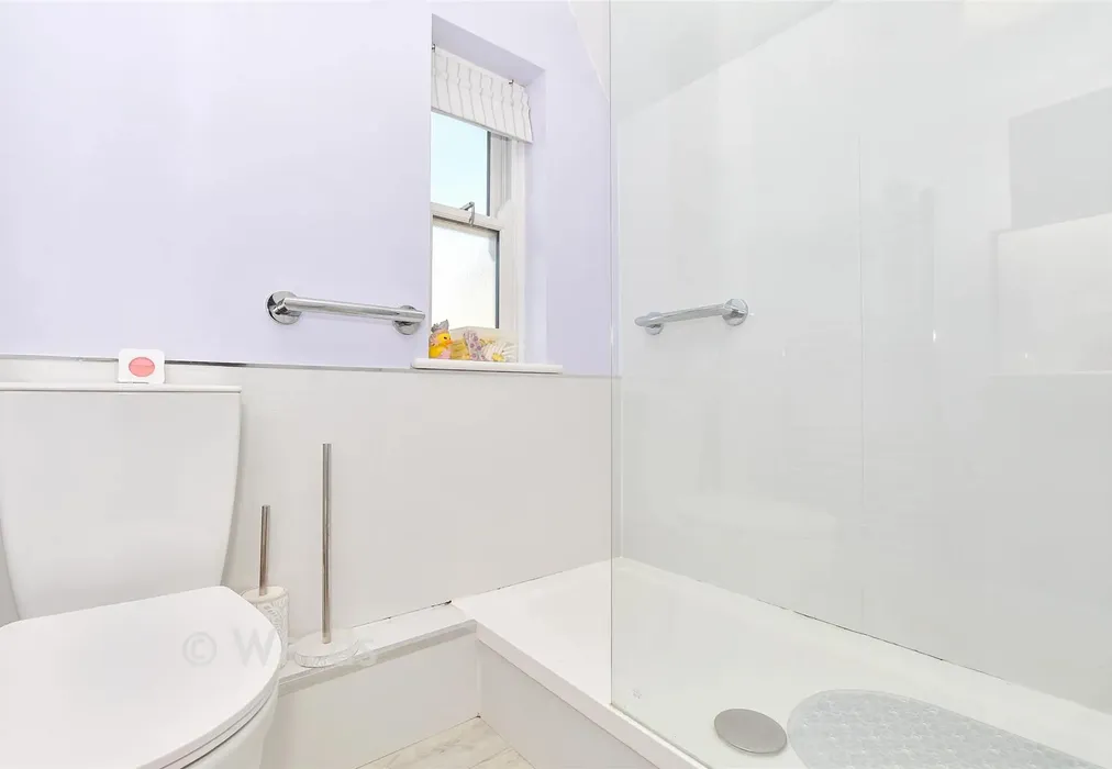 Shower Room - Rome Road, New Romney, Kent - Wards of Kent
