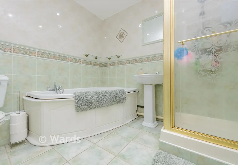 Bathroom - Bazes Shaw, New Ash Green, Longfield, Kent - Wards of Kent