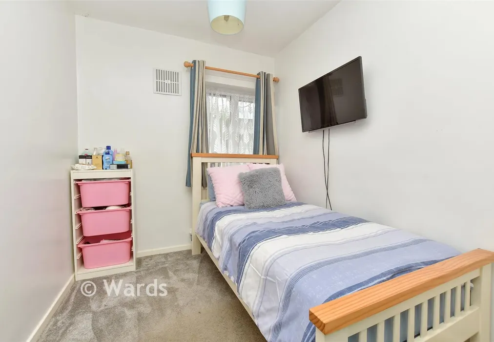 Bedroom 3 - Roosevelt Avenue, Chatham, Kent - Wards of Kent