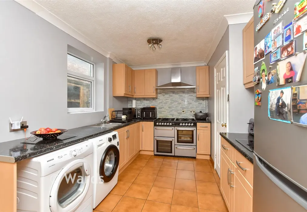 Kitchen/Dining Area - Roosevelt Avenue, Chatham, Kent - Wards of Kent