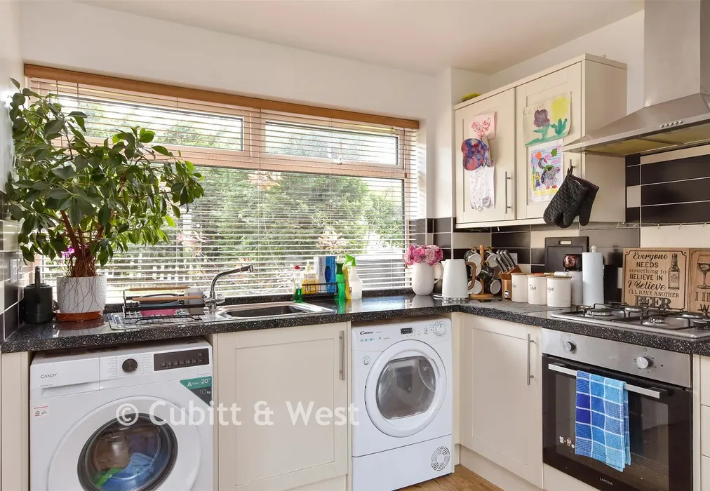 Kitchen - Cowley Drive, Woodingdean, Brighton, East Sussex - Wards of Kent