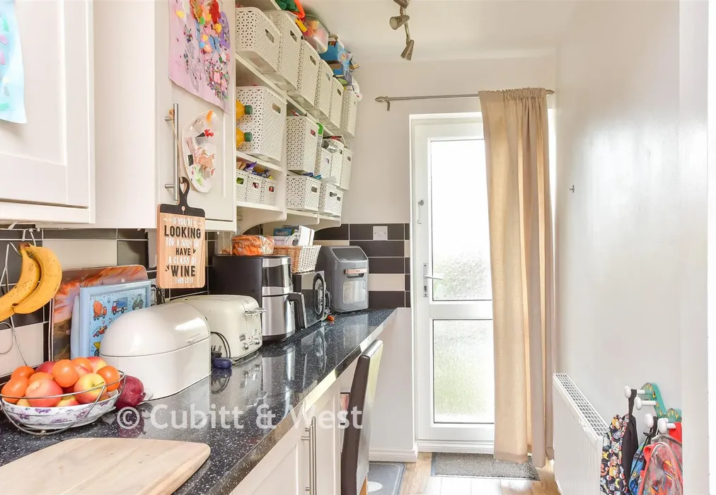 Kitchen - Cowley Drive, Woodingdean, Brighton, East Sussex - Wards of Kent
