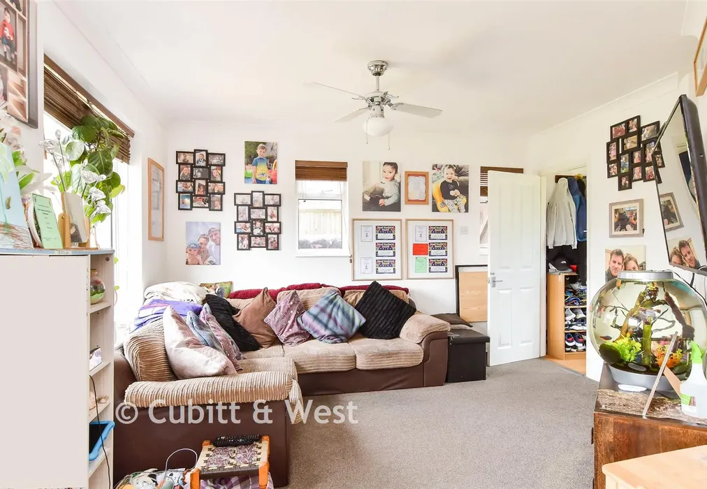 Lounge - Cowley Drive, Woodingdean, Brighton, East Sussex - Wards of Kent