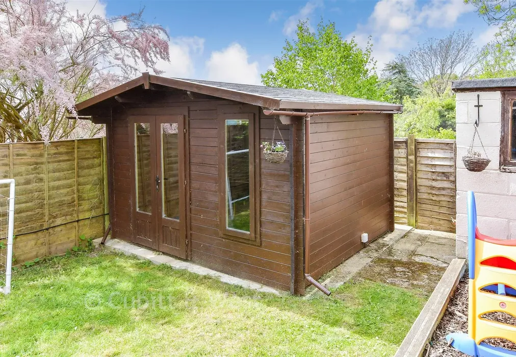 Workshop/Outbuildings - Cowley Drive, Woodingdean, Brighton, East Sussex - Wards of Kent