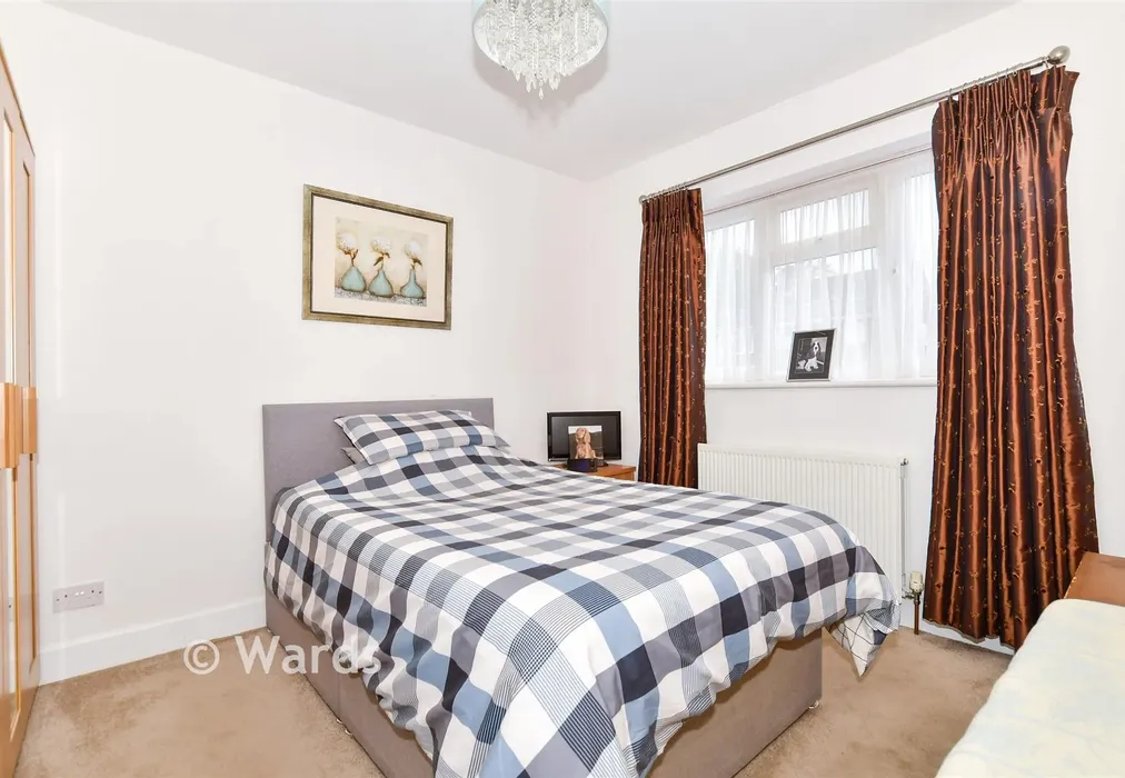Bedroom 2 - Priory Grove, Ditton, Kent - Wards of Kent