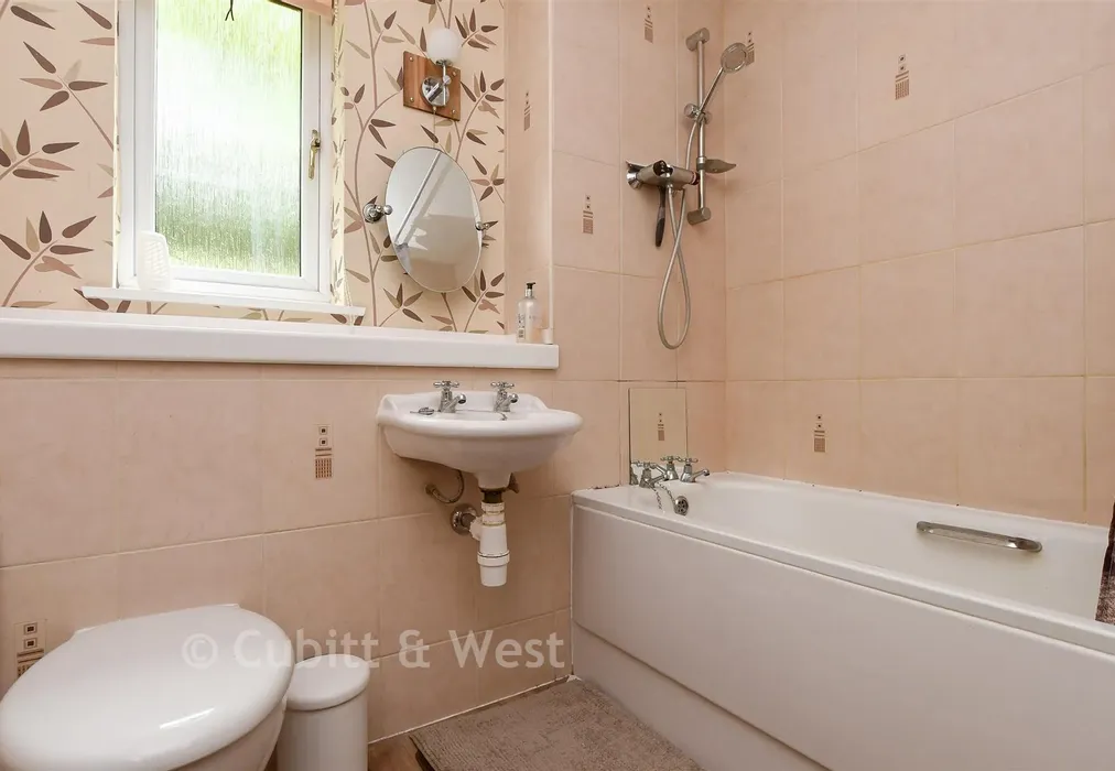 Bathroom - Bramble Close, Redhill, Surrey - Wards of Kent