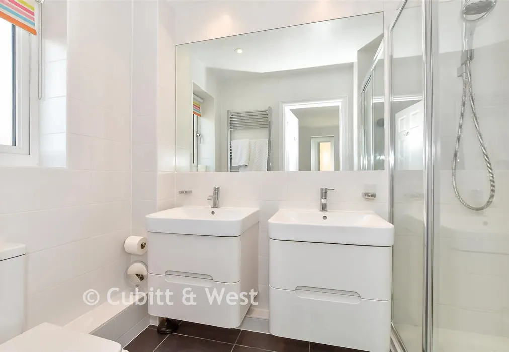 En-Suite Shower Room - Waterside Drive, Chichester, West Sussex - Wards of Kent