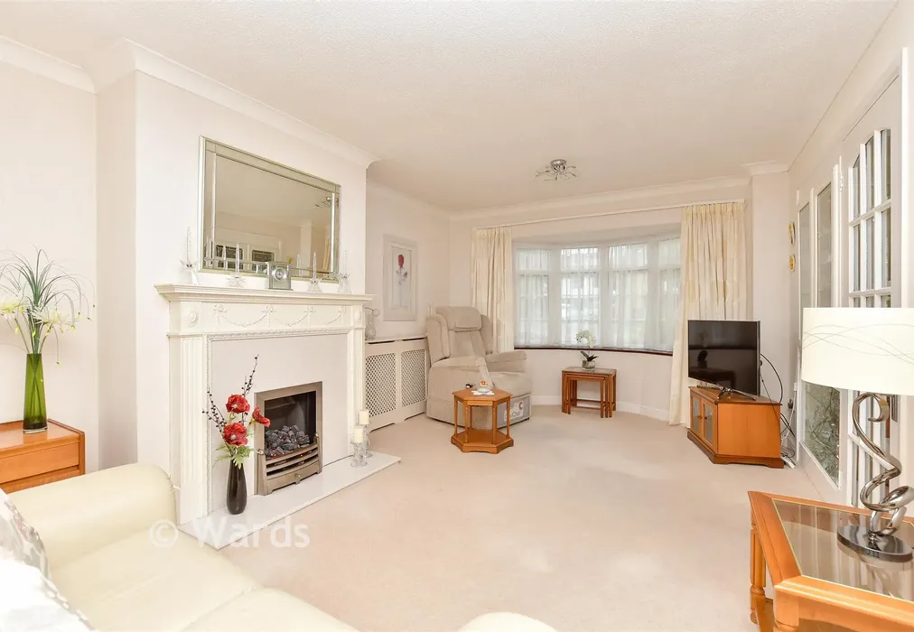 Lounge/Diner - Greenfinches, Hempstead, Kent - Wards of Kent