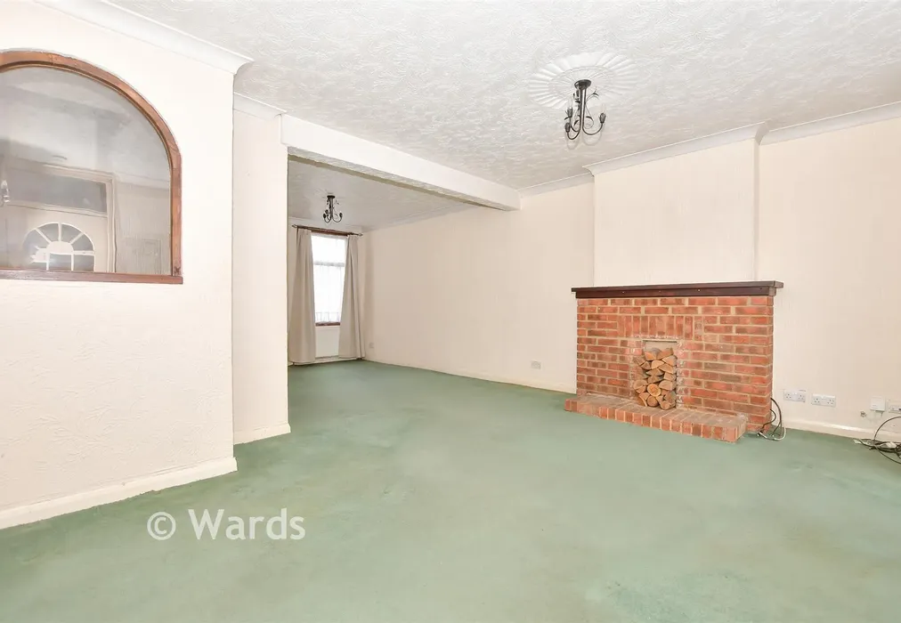 Lounge - Park Road, Sittingbourne, Kent - Wards of Kent