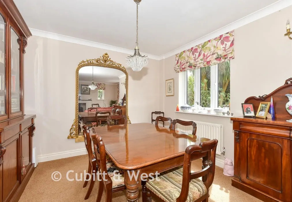 Lounge/Dining Room.. - Hammingden Lane, Ardingly, Haywards Heath, West Sussex - Wards of Kent