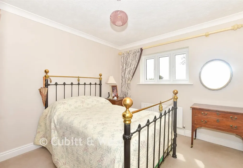 Bedroom 2 - Hammingden Lane, Ardingly, Haywards Heath, West Sussex - Wards of Kent