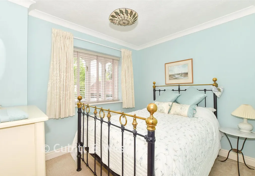 Bedroom 3 - Hammingden Lane, Ardingly, Haywards Heath, West Sussex - Wards of Kent
