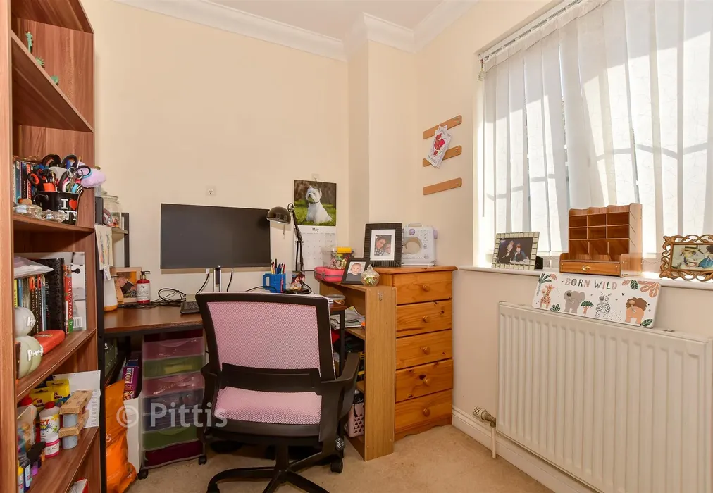 Study - Tamar Close, Sandown, Isle of Wight - Wards of Kent