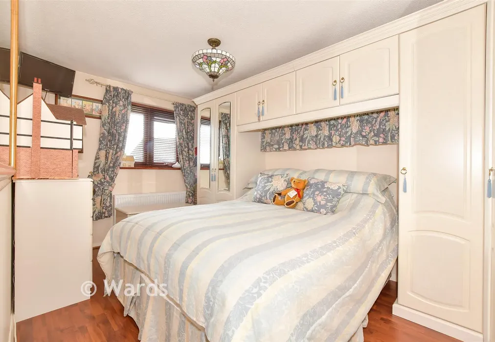 Bedroom 2 - Cornwallis Avenue, Herne Bay, Kent - Wards of Kent
