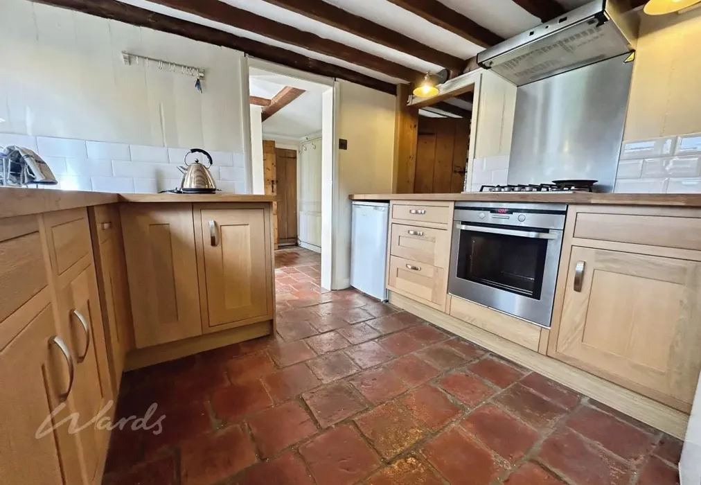 kitchen (2) - Shipbourne Road Tonbridge TN10 - Wards of Kent