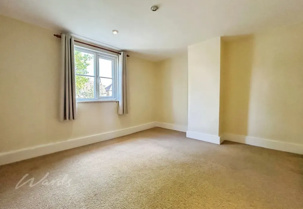 Bed 1 - Shipbourne Road Tonbridge TN10 - Wards of Kent