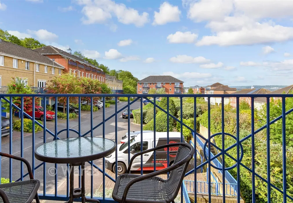 Balcony / Terrace - Florin Drive, Rochester, Kent - Wards of Kent