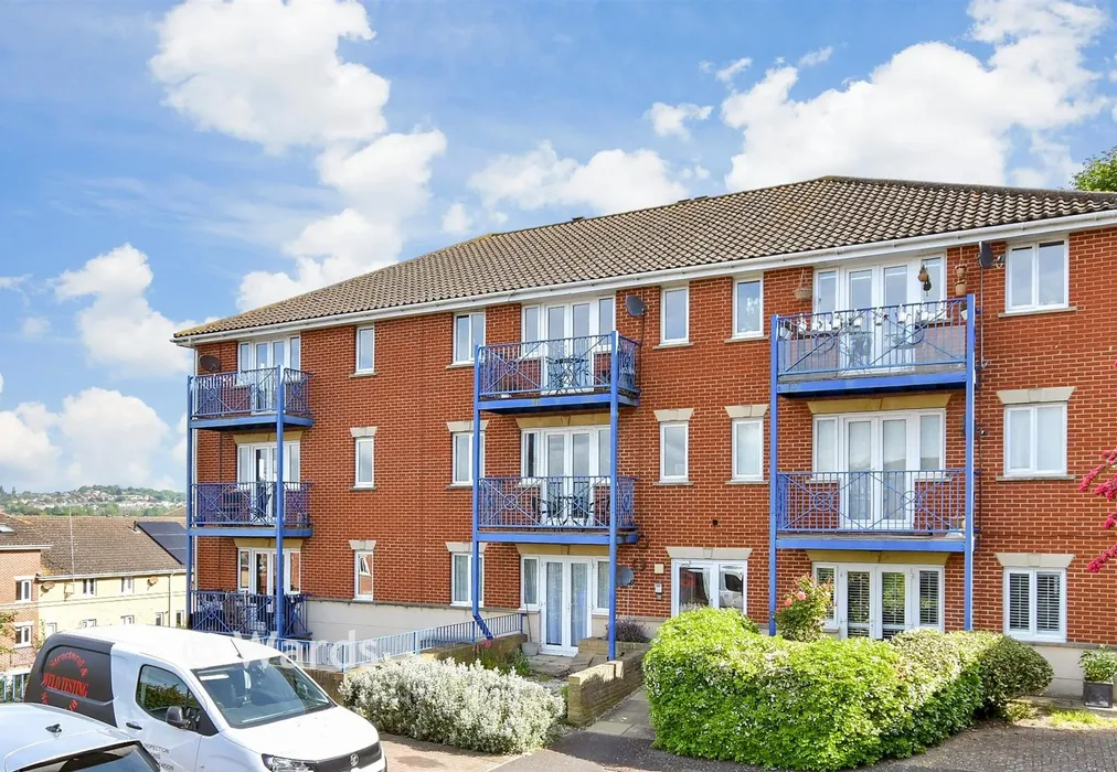 External (Web) - Florin Drive, Rochester, Kent - Wards of Kent