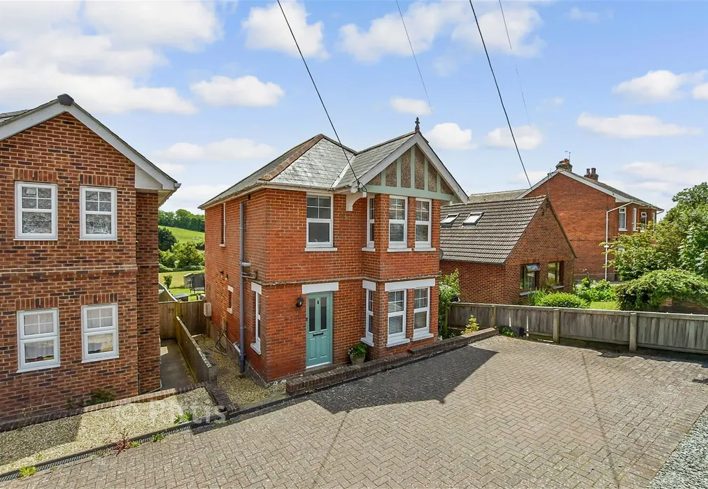 External (Web)* - Clatterford Road, Newport, Isle of Wight - Wards of Kent