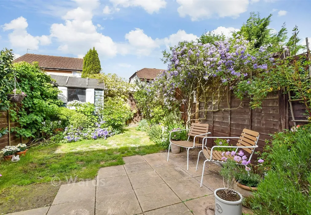 Rear Garden - Murrain Drive, Downswood, Maidstone, Kent - Wards of Kent