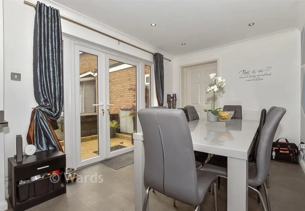 Dining Area - Willow Road, Larkfield, Kent - Wards of Kent