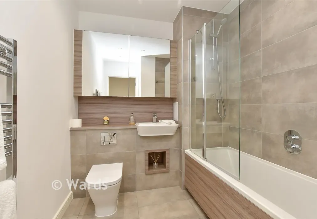 Bathroom - Thalia Way, Rochester, Kent - Wards of Kent