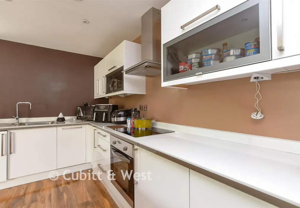 Kitchen - Godstone Road, Whyteleafe, Surrey - Wards of Kent
