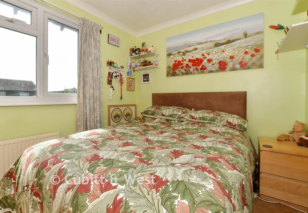 Bedroom 1 - Beacon Way, Beaumont Park, West Sussex - Wards of Kent