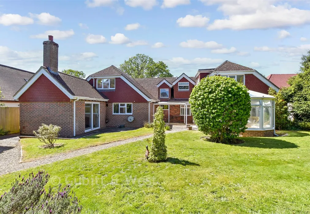 Rear Garden - West Walberton Lane, Walberton, Arundel, West Sussex - Wards of Kent
