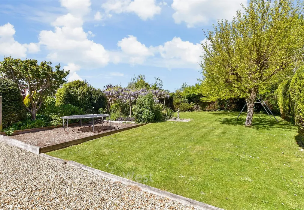 Rear Garden - West Walberton Lane, Walberton, Arundel, West Sussex - Wards of Kent